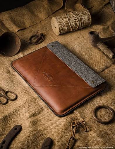 Craft Folio Full-Grain Leather MacBook Sleeve